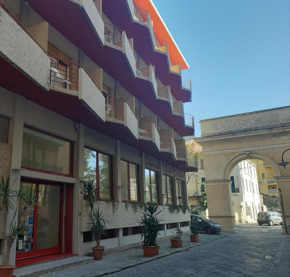 Hotel Colibri Finale Ligure Ngoại thất bức ảnh