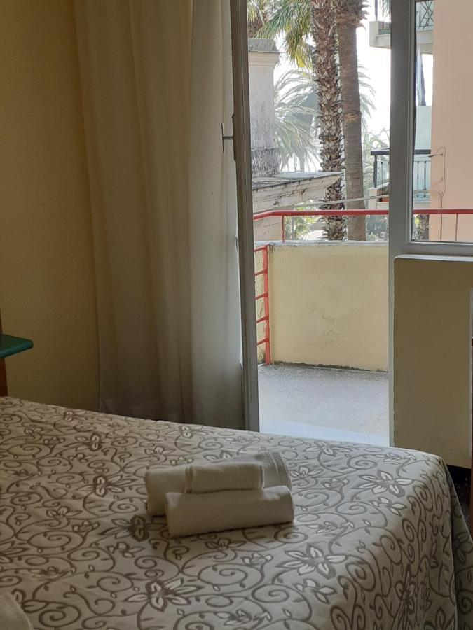 Hotel Colibri Finale Ligure Ngoại thất bức ảnh