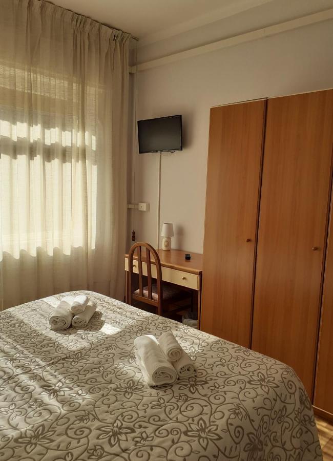 Hotel Colibri Finale Ligure Ngoại thất bức ảnh